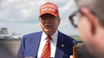 Trump Yeniden Aday Olacağını Açıkladı