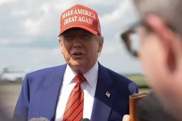 Trump Yeniden Aday Olacağını Açıkladı