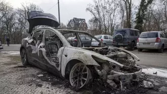 ABD'de Çok Sayıda Tesla Ateşe Verildi