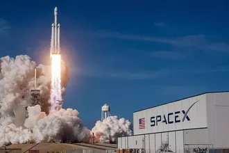 "SpaceX Telefon Geliştiriyor" İddiasına Elon Musk’tan Net Yanıt