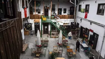 Ankara’daki 400 Yıllık Tarihi Han Koç Holding’e Satıldı