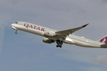 Qatar Airways, Cathay Pacific’teki Tüm Hisselerini 897 Milyon Dolara Sattı