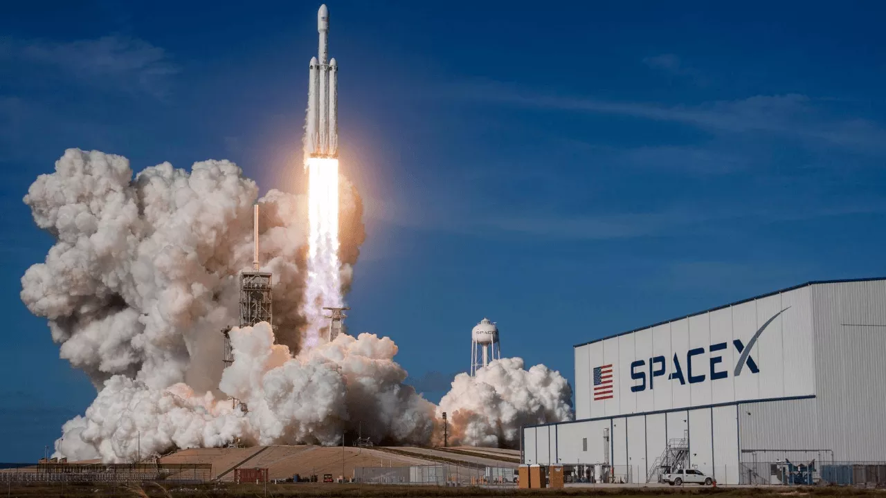 SpaceX, Halka Arzında 75 Milyar Dolar Kaynak Sağladı