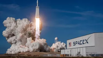 SpaceX, Halka Arzında 75 Milyar Dolar Kaynak Sağladı