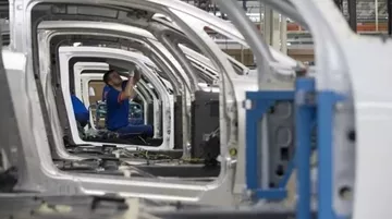 Euro Bölgesi'nde İmalat 4,5 Yılın Zirvesine Çıktı