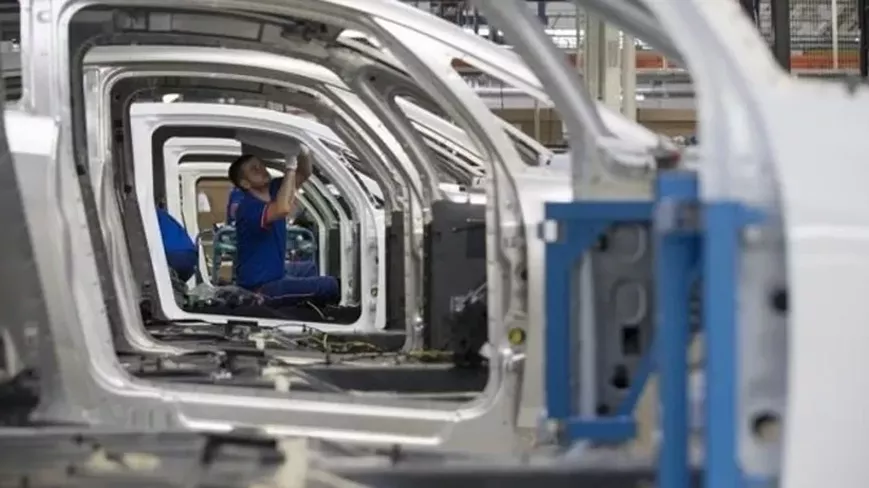 Euro Bölgesi'nde İmalat 4,5 Yılın Zirvesine Çıktı