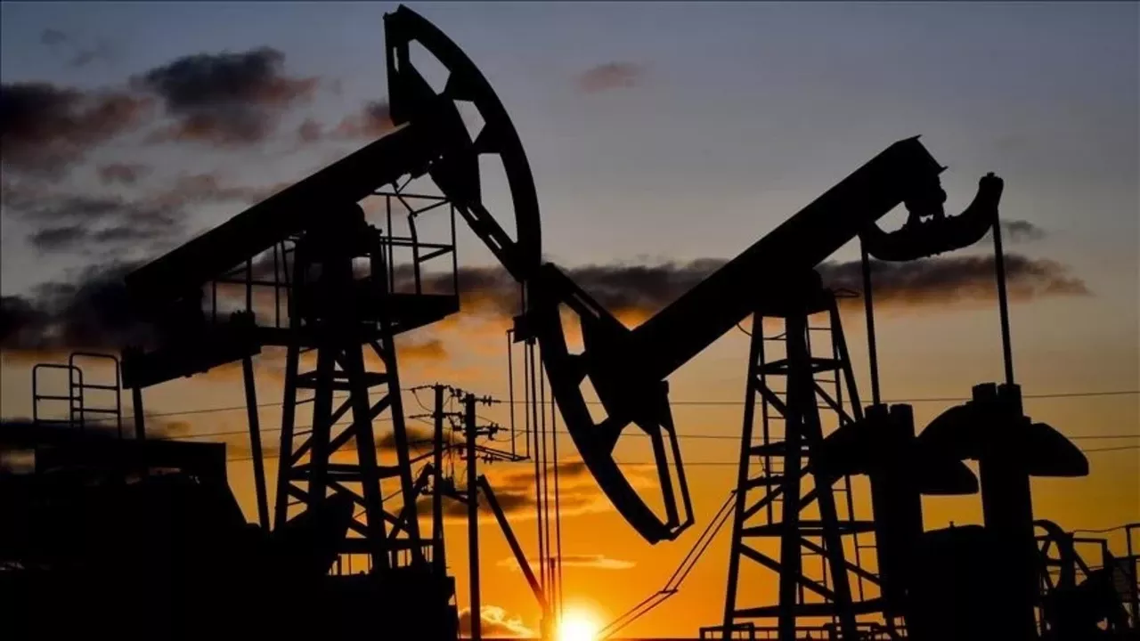 Petrol Fiyatları Barış Umuduyla 100 Doların Altına Çekildi