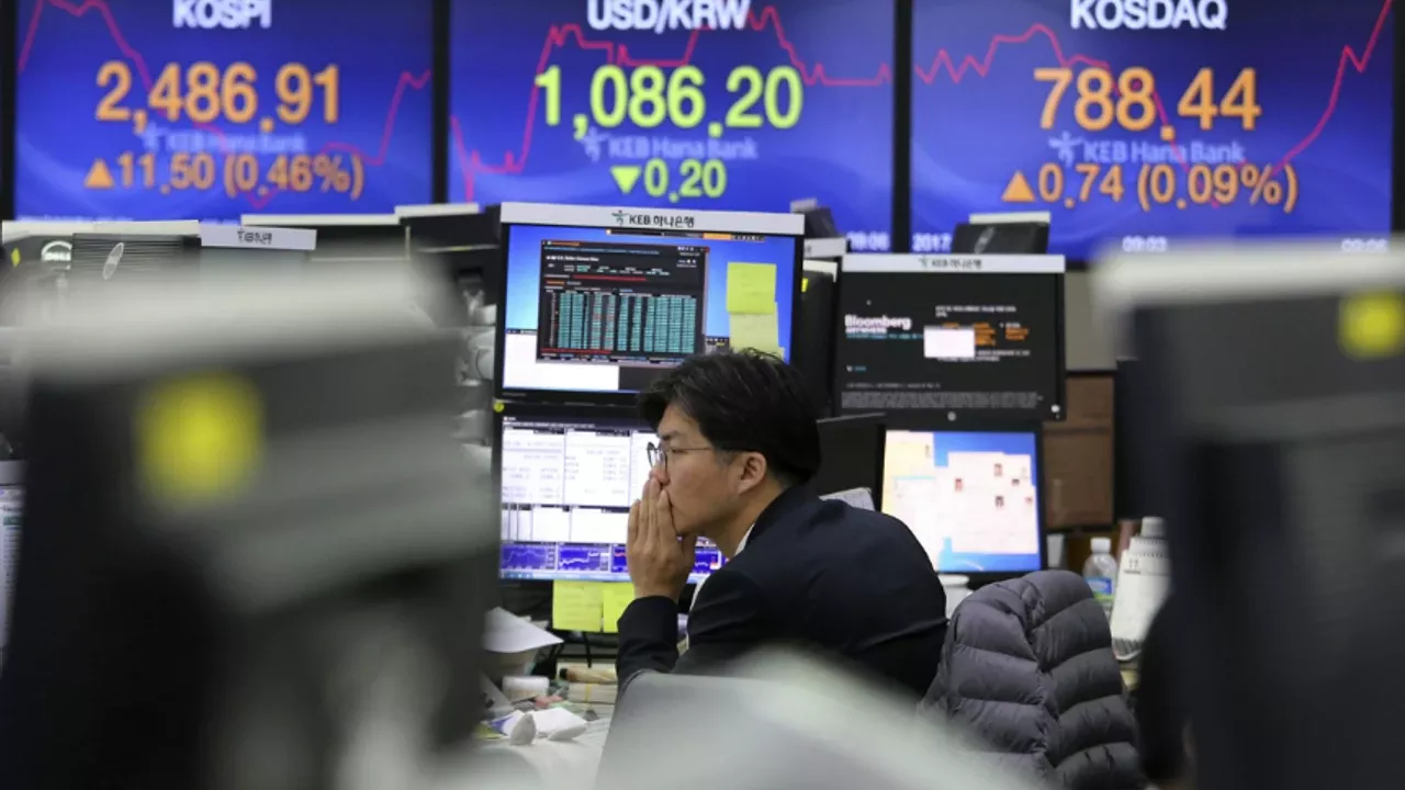 Teknoloji Rallisi Güney Kore Hisselerini Trump'ın Vergilerinden Korudu