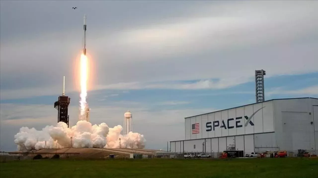 SpaceX'ten Tarihin En Büyük Halka Arzı: İşlem Görmeye Başlıyor